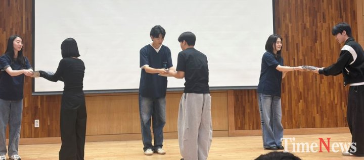 ▲호남대학교 치기공학과는 지난 4월 28일 IT스퀘어 강당에서 1학년 신입생 대상 제3회 2804의 날 행사를 진행했다.(사진제공=호남대학교)