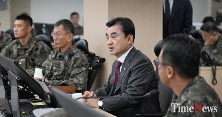 안규백 장관, 해안경계 시범부대 방문