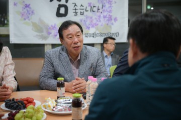 최민호 세종시장, 도심 속 정원에서 시민과 1박 2일