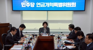 ‘10명 중 7명’ 공식 깨지나… 기초연금, ‘보편 지급’ 대신 ‘저소득 집중’ 부상