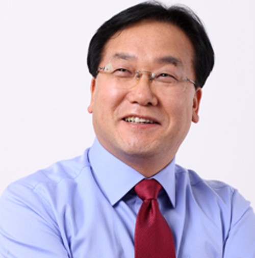 탐방취재- 이권재 오산발전포럼 의장 , “시민사회 변화 이끄는 주역될 것”