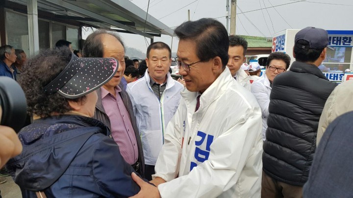 구미을 김태환 후보(무소속,)   해평장 유세
