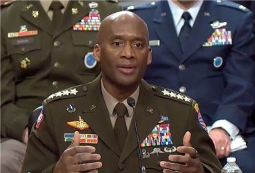 브런슨 주한미군사령관 "사드, 여전히 한국에 있다… 전작권 전환 '정치적 편의' 경계"