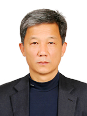 여당 당정회의가 행정부 시어머니 역할을 도맡았다