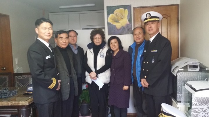 평택시 해군2함대 익산함 대원들 장학금 전달식