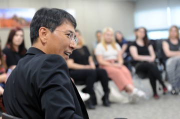 안희정 지사, “지방분권형 개헌, 민주주의 진전 이끌 것”