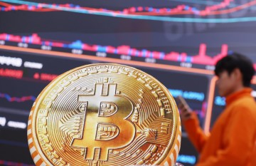 트럼프 당선.. 암호화 화폐 연일 상승...비트코인 10만달러 재돌파…