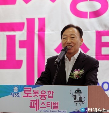 축사하는 설동호 대전시교육감