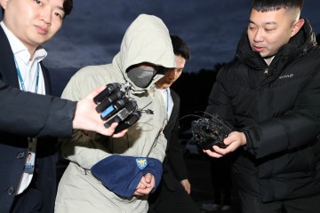'46억 횡령 뒤 해외 도피' 건보공단 40대 팀장 원주서 첫 재판
