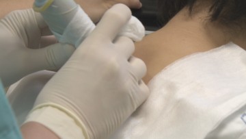 대상포진 백신, 여기선 1만5천원 저기선 23만원 비급여 항목 관리감독 나서야"