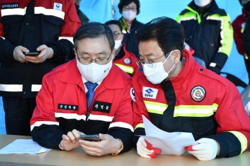 이철우 도지사, 영덕 산불진화 현장 지휘 나서