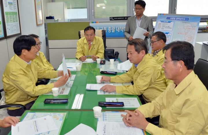 충남도의회 농업경제환경위, 도 가뭄대책본부 찾아 대책 논의
