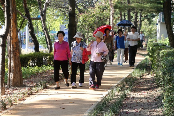 대전 대덕구, 주민과 함께 소통길(황톳길) 걷다!