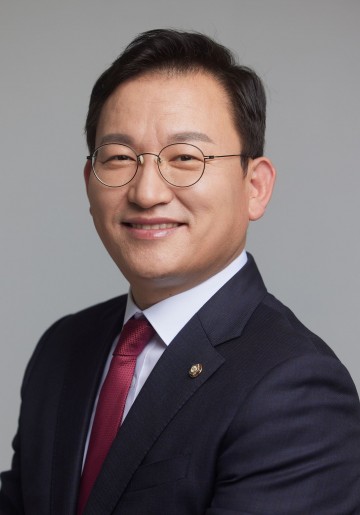 폭염에 쓰러지는 노동자 …  최근 5 년 새 온열질환 산재 4 배 급증