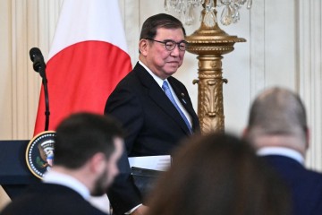 트럼프 압박에도…日이시바 "2027년까지 방위비 기존 방침 유지"