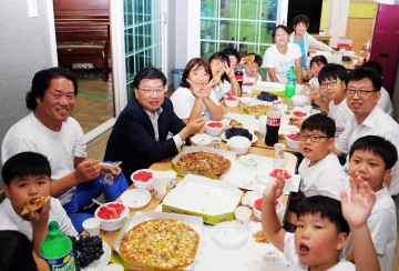 권선택 대전시장, 아동복지시설 위문