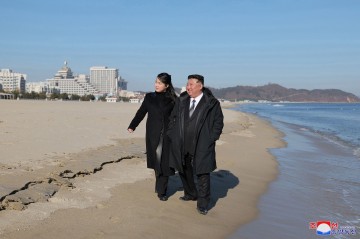 "북한, 개장 앞둔 갈마관광지구로 철도·도로 확충"