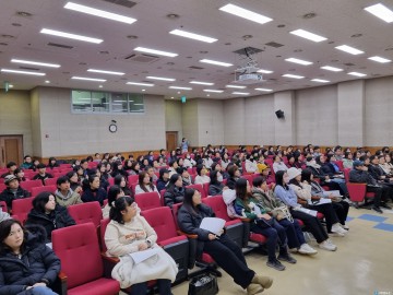 충주시평생학습관, 2024 명사 초청 아카데미 성황리에 마무리