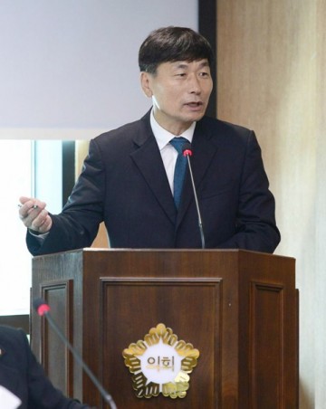 김옥수 서구의원, '위법성' 서구의장 선출에 더불어민주당 광주시당 비난 빗발   