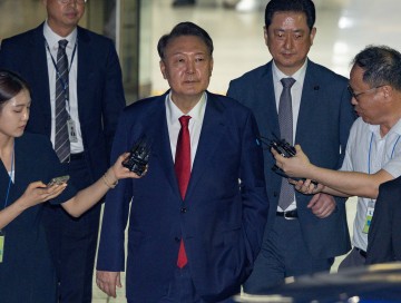 "장기 구금 가능성 열리게 돼"...외신, '尹 재구속' 신속 보도