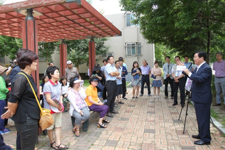 장종태 서구청장, 도심 속 황톳길 조성사업 주민설명회 가져!
