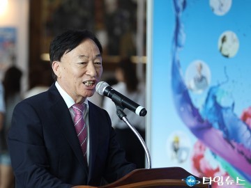 축사하는 설동호 대전시교육감