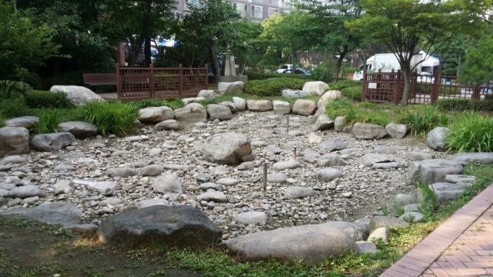 <기획> 오산시의원 나으리 사는 아파트 분수대 수리비 5천만 원?