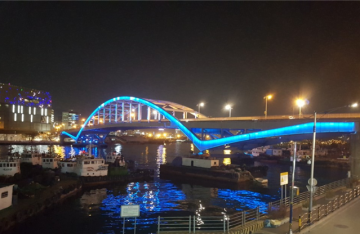 부산대교 야경 화려한 빛과 음악 연출로 재탄생