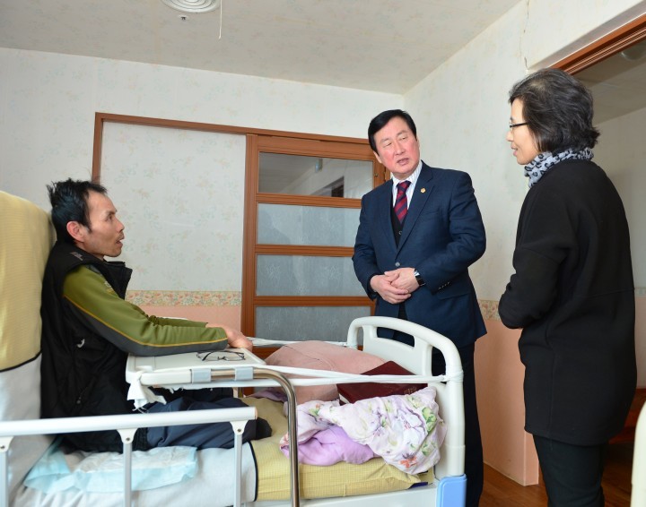 김기영 충남도의회 의장, 설맞아 작은사랑 나눔 실천