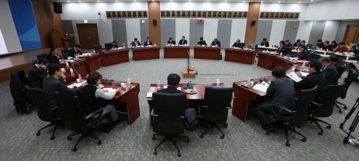 충남도, 노사정위원장 초청 노동정책 간담회