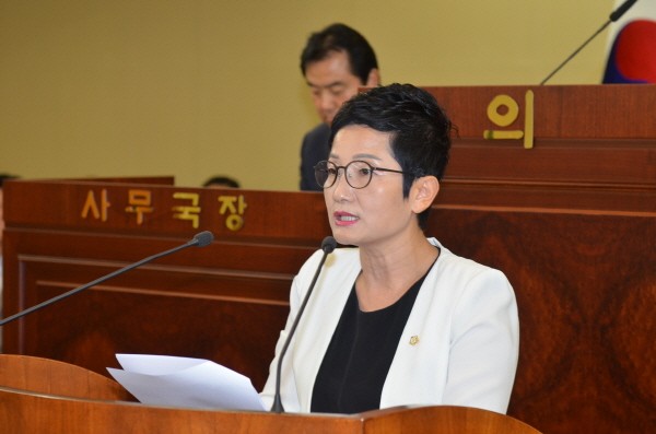 국회의원 선거구 증설을 위한 아산시의회 결의문 대표 발의