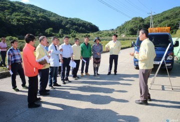 안동시의회 산업건설위, 우박피해 현장 방문
