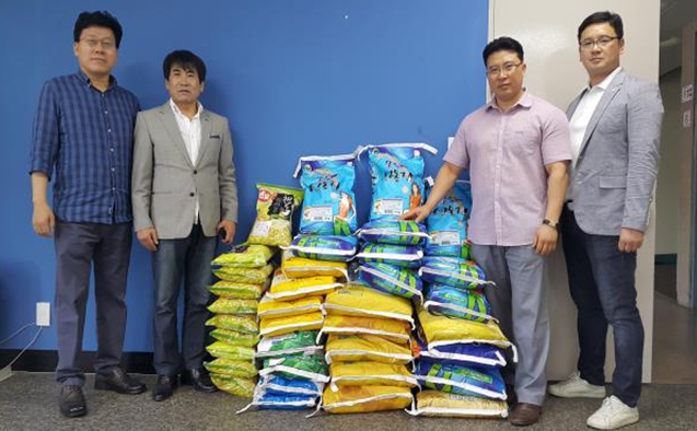 군산시보디빌딩협회, 쌀 400kg 관내 어려운 이웃 위해 기탁