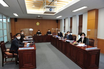 경마공원과 치매안심병원 유치방안 보고회 가진 영천시의회