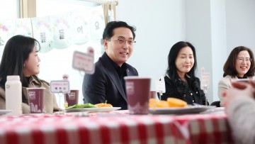 박희조 동구청장, 영유아 부모와 직접 소통…‘생각모아 나눔데이’ 개최