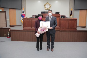칠곡군의회 한향숙 의원  ′20년 대한민국 ‘지방자치평가 의정대상’ 최우수상 수상 