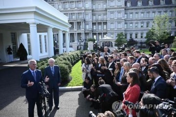 바이든·공화당, 부채한도상향 합의실패 합의 못하면 내달 1일 채무불이행 가능성