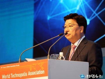 권선택 대전시장, 세계혁신포럼은 협력적 혁신·스마트 인프라에 주목!