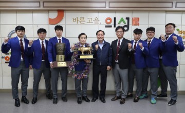 의성군청씨름단 소속 윤필재 선수  태백장사 2관왕! 