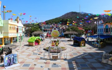 대전오월드, 늑대 탈출로 사용중지…재개장 5월 하순 결정