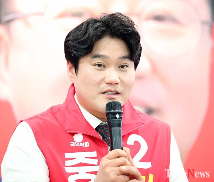 김선광 중구청장 후보가 4일 이장우 대전시장 후보 캠프에서 열린 국민의힘 후보자 연석회의에서 발언을 하고 있다