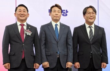 대전 서구청장 토론, 서철모 성과론·전문학 정권론·유지곤 혁신론