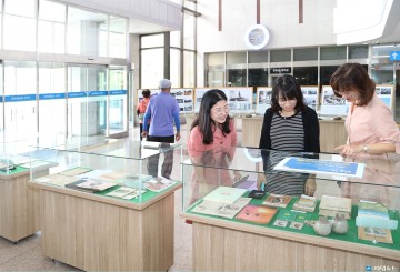 역사기록 작은 전시회 '충주 100년 展' 열려  