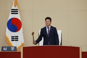 강동구 부천시의회의장 개회사 “시민과 소통하며 민생안정과 지역경제 활성화에 힘쓸 것