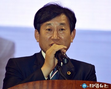 김경훈 대전시의회 의장, 박상숙 의원 열심히 일한다!