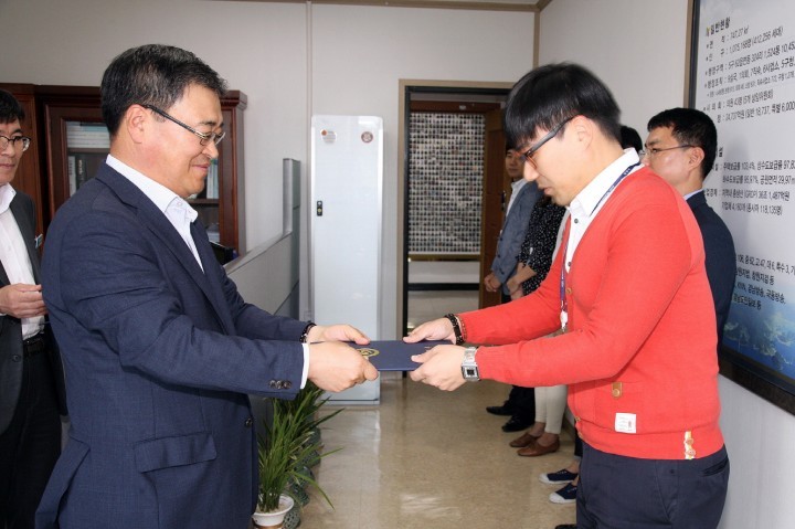 창원시, 정보지식인 경진대회 수상자 시상