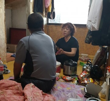 상당구 기초생활수급자 어르신 안부확인