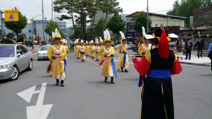 성주군 전통거리행렬로 성주생명문화축제 성공기원 