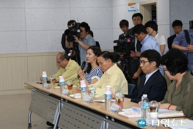천안 보건소 직원,의료진  ‘메르스와 총성 없는 전쟁  24시간 사투 ’ 격려와 용기를~~