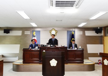 군위군의회,지방공무원 정원 조례 일부개정조례안 처리